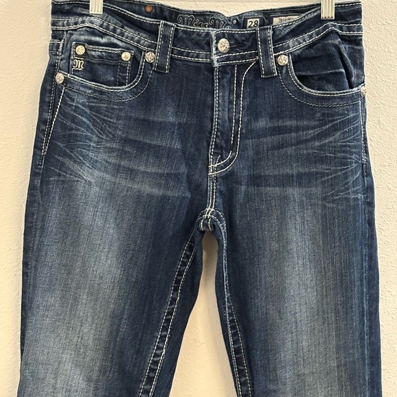 MISS ME Boyfriend Capri - Picture 5 of 12